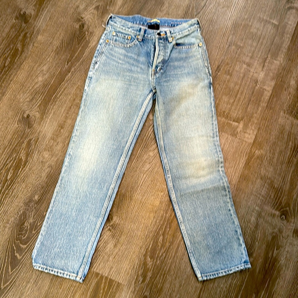 YSL washed Jean
Used
Very nice